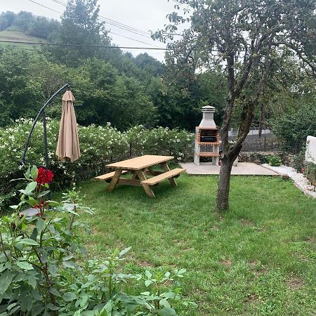 El Rubiu La Tita Villa Llano-Con ภายนอก รูปภาพ